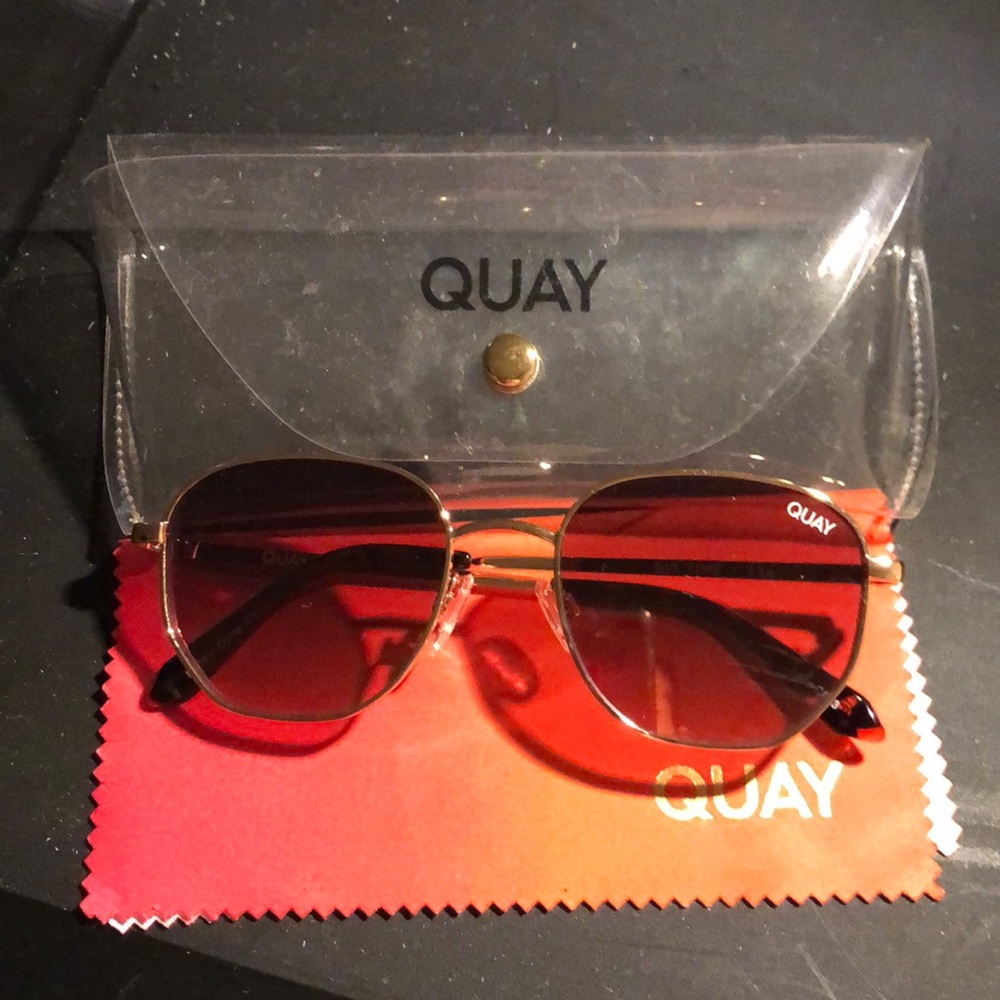 Brand New Never Worn Quay Sunglasses